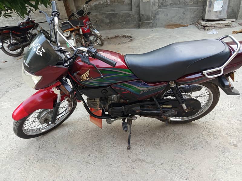 Honda prioder 2