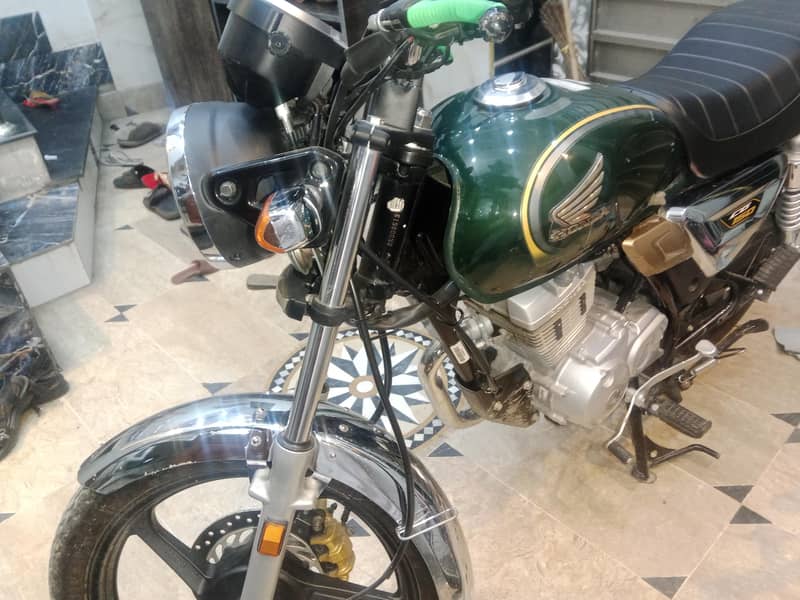 بہترین کنڈیشن میں ہے فوری سیل کرنی ہے 4