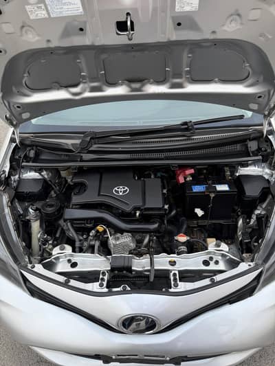 Toyota Vitz 2015