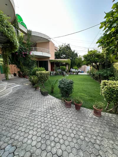 1 kanal upper portion available for rent in johar town near canal road