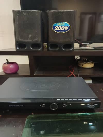 CD player with USB and side spks