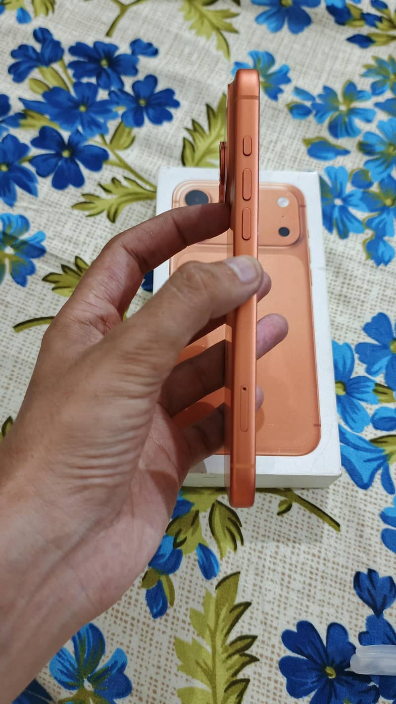 Apple iPhone 17 Pro Max 2