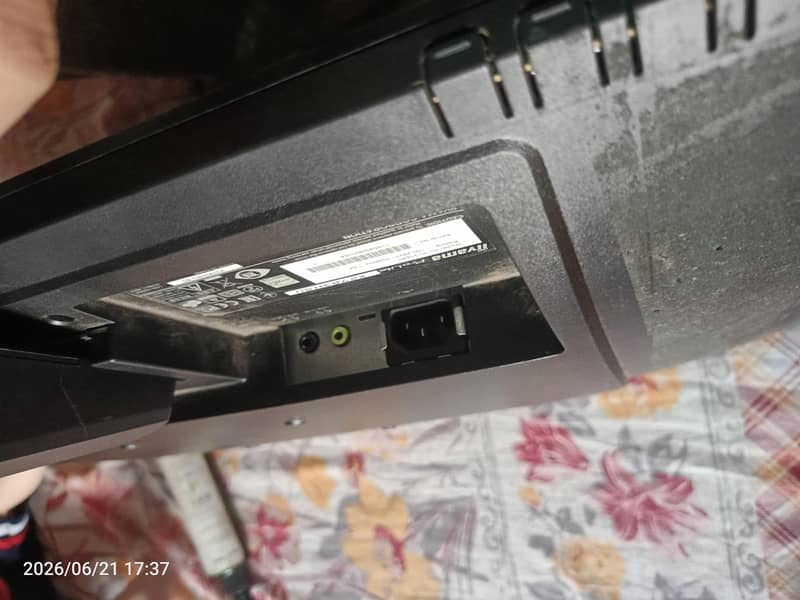 27 inch Border less LCD 3