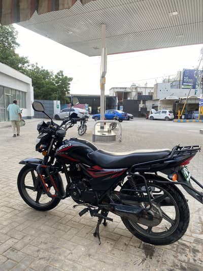 Suzuki GR150 2022