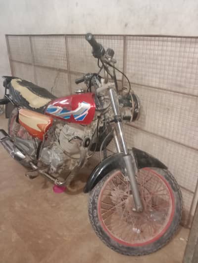 ravi 125