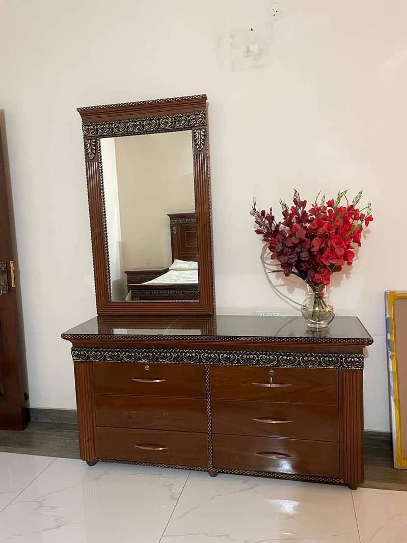 Bed Set with dressing table 8