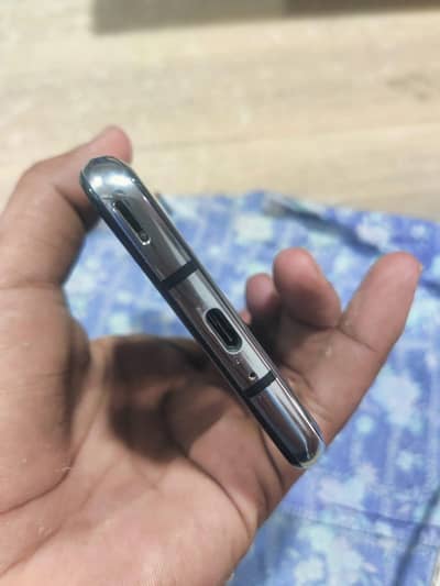 Sharp Aquos R2 all ok PTA approved 10/10 condition koi issue nahi