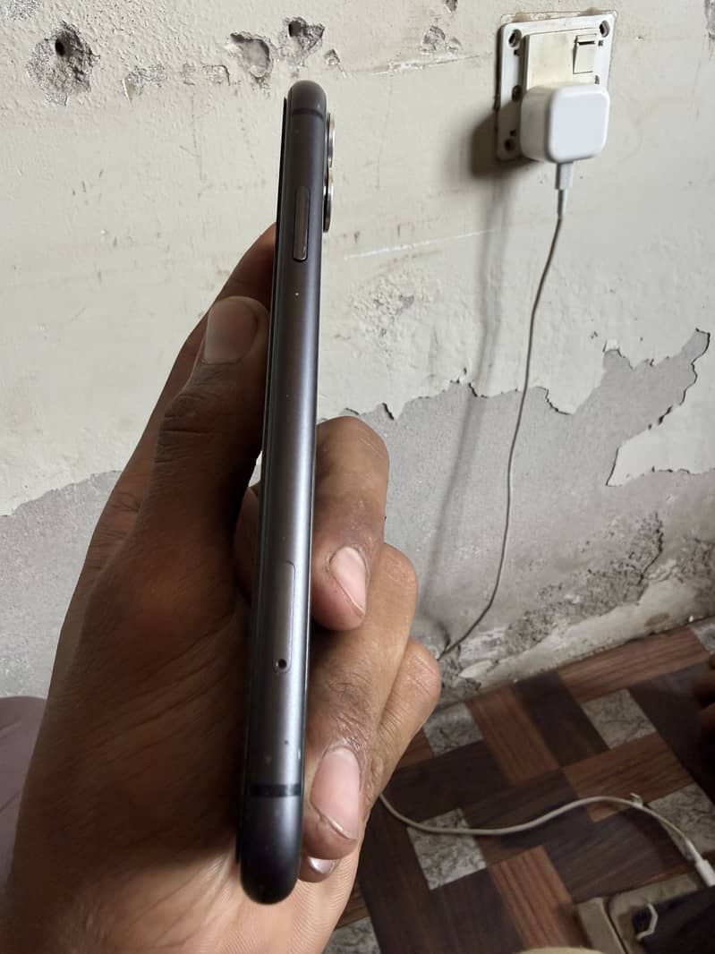 Apple iPhone 11 1
