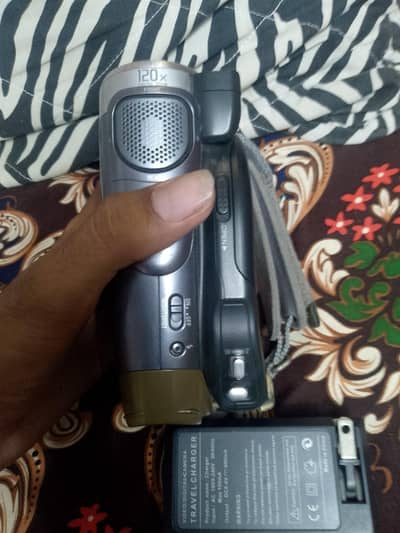 song camera  banrd new
