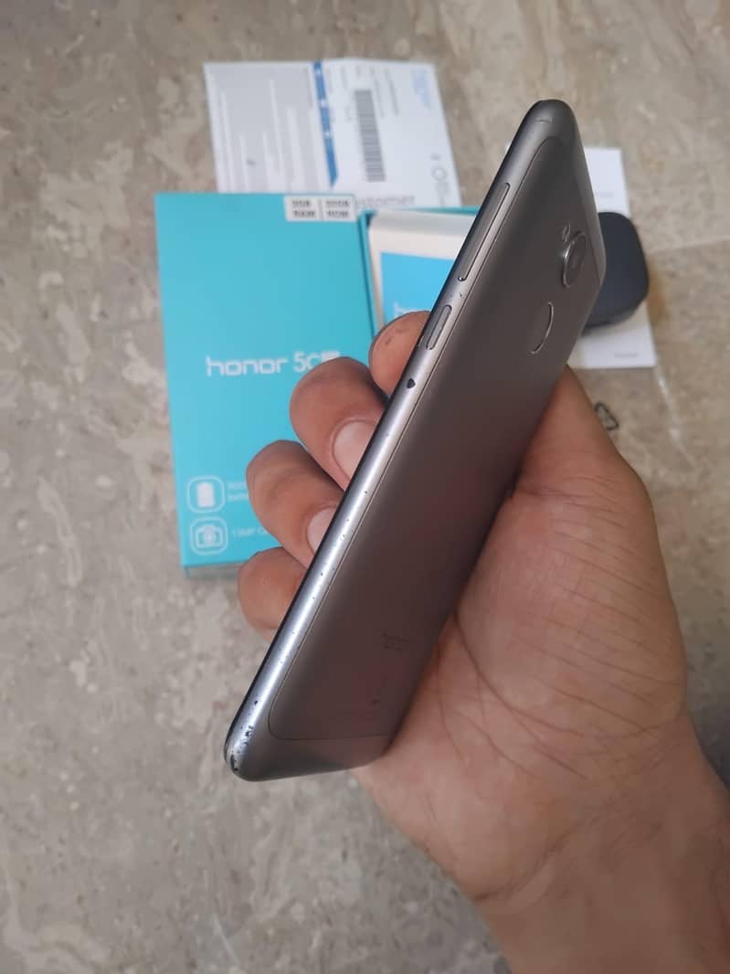 Honor 5C 4