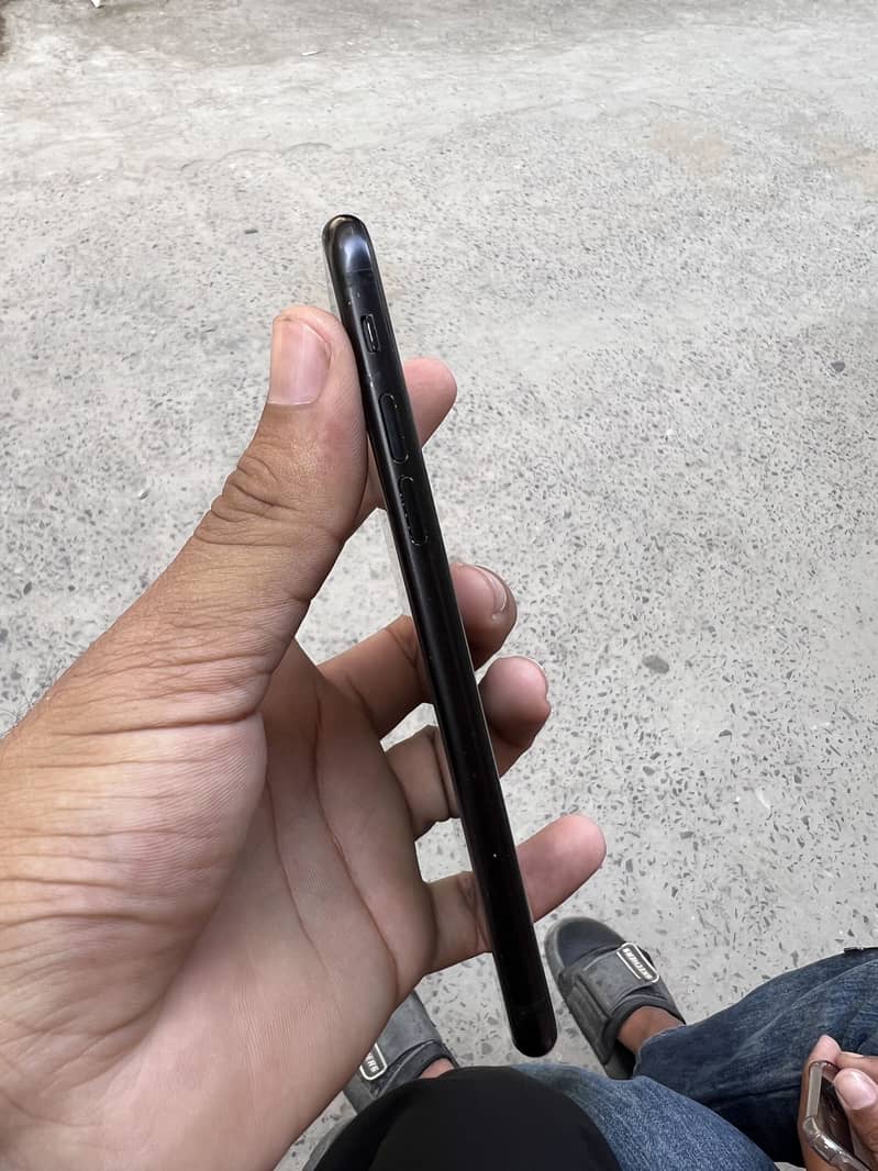 Apple iPhone SE 6