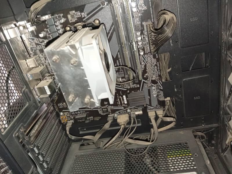 Custom Built Gaming PC Without GPU 1