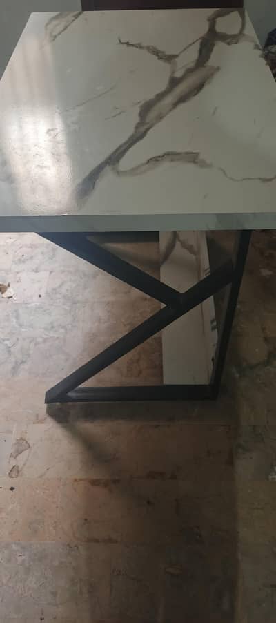 Office Tables For Sell