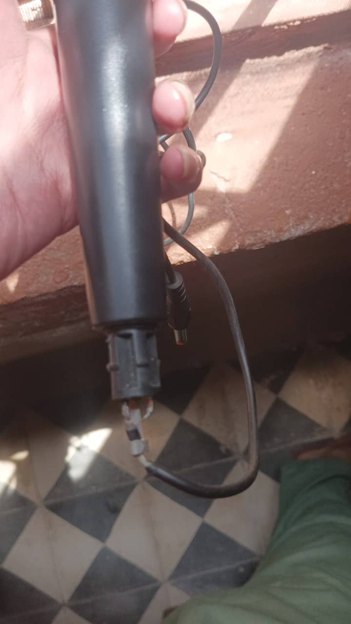 Wire mic 1