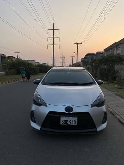 Toyota Aqua S 2012 / 2014