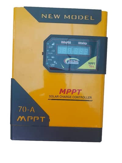 PakTech 70 Amp Mppt Solar Charge Controller.