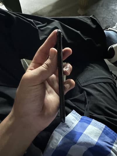 Apple iPhone SE 2020 urgent sale
