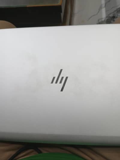 Hp Elitebook 840 G6  touch , i7 8 generation , 8 / 256
