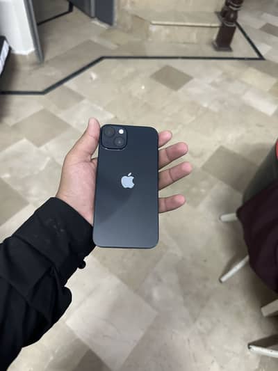 Apple iPhone 13