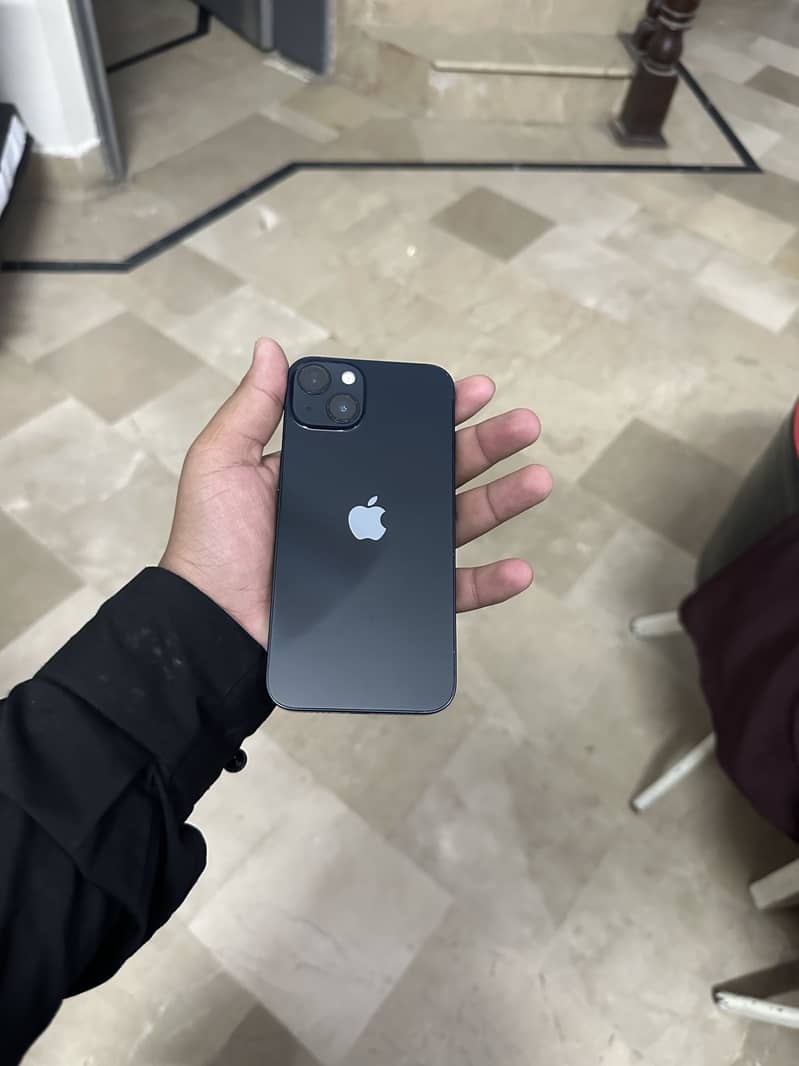 Apple iPhone 13 0