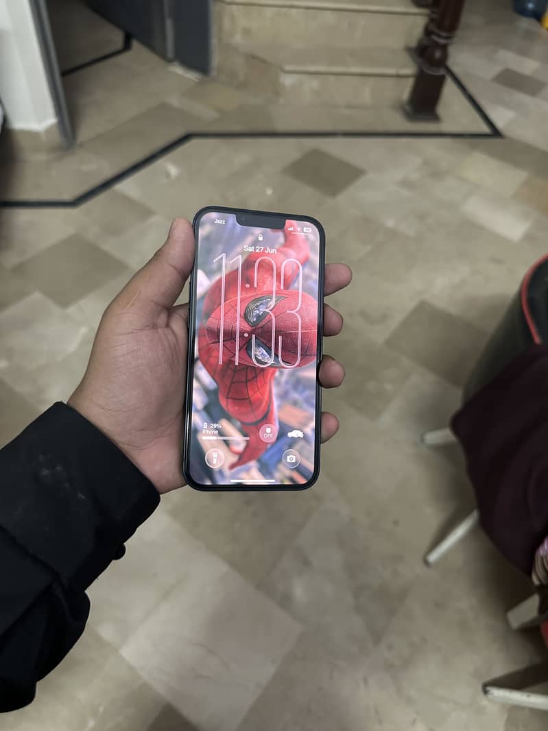 Apple iPhone 13 3