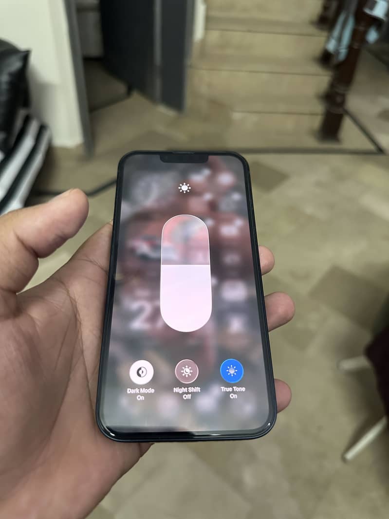 Apple iPhone 13 5