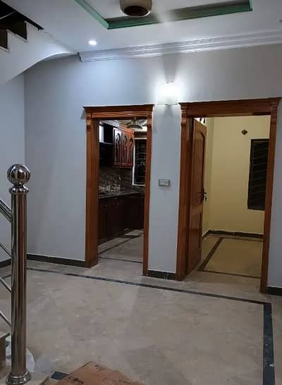 G 13 4 MARLA HOUSE AVAILABLE FOR SALE