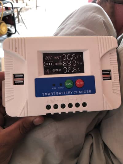 Solar charger 30 amp