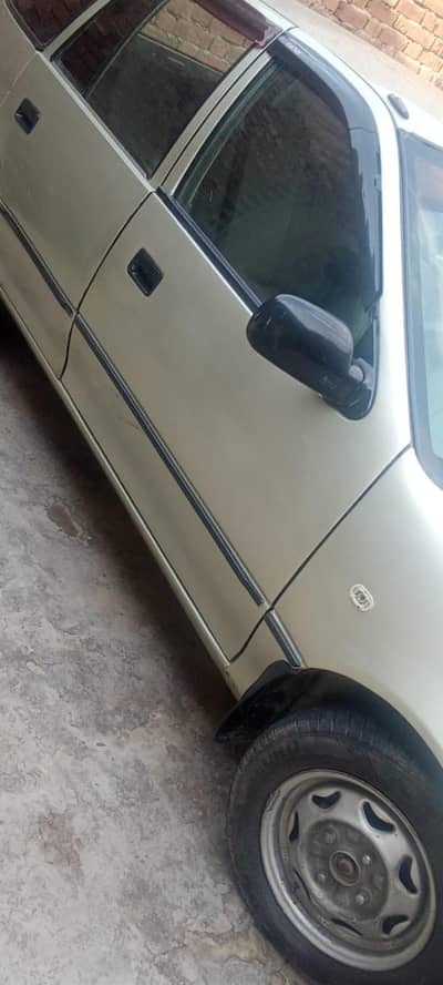 Suzuki Cultus VXR 2001. . . . . . . 03004813859