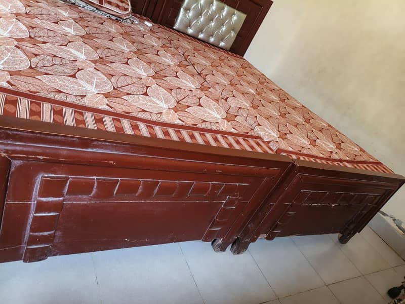 Single bed 1