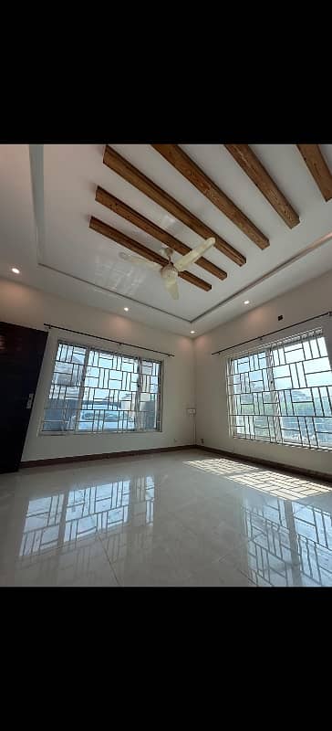 35x70 10 Marla House Prime Location for Sale in G-13