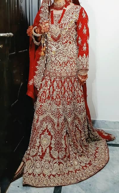 bride lenhga hand made
