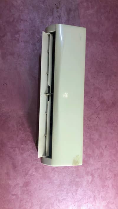 Gree 1.5 ton AC inverter for sale