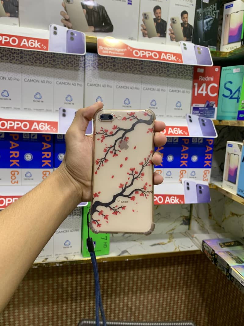 iPhone 8 Plus 7