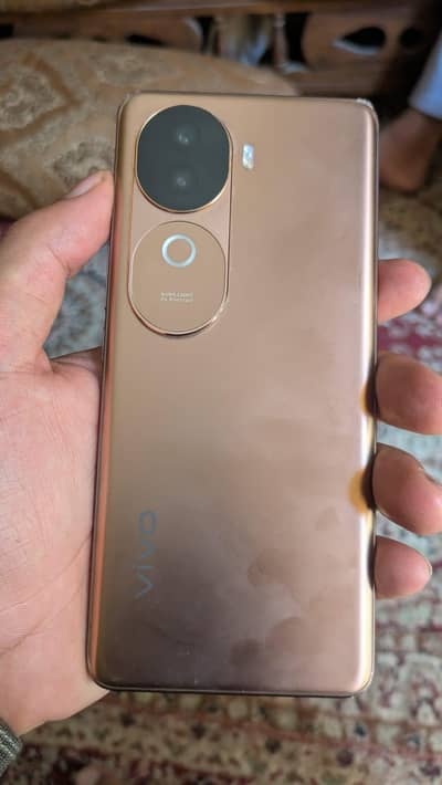 Vivo V40e