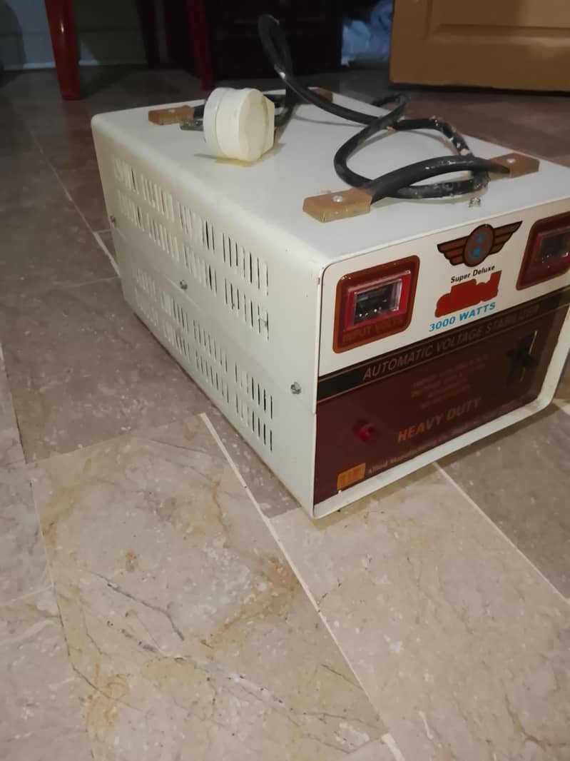 3000 WATTS AUTOMATIC VOLTAGE STABILIZER 2
