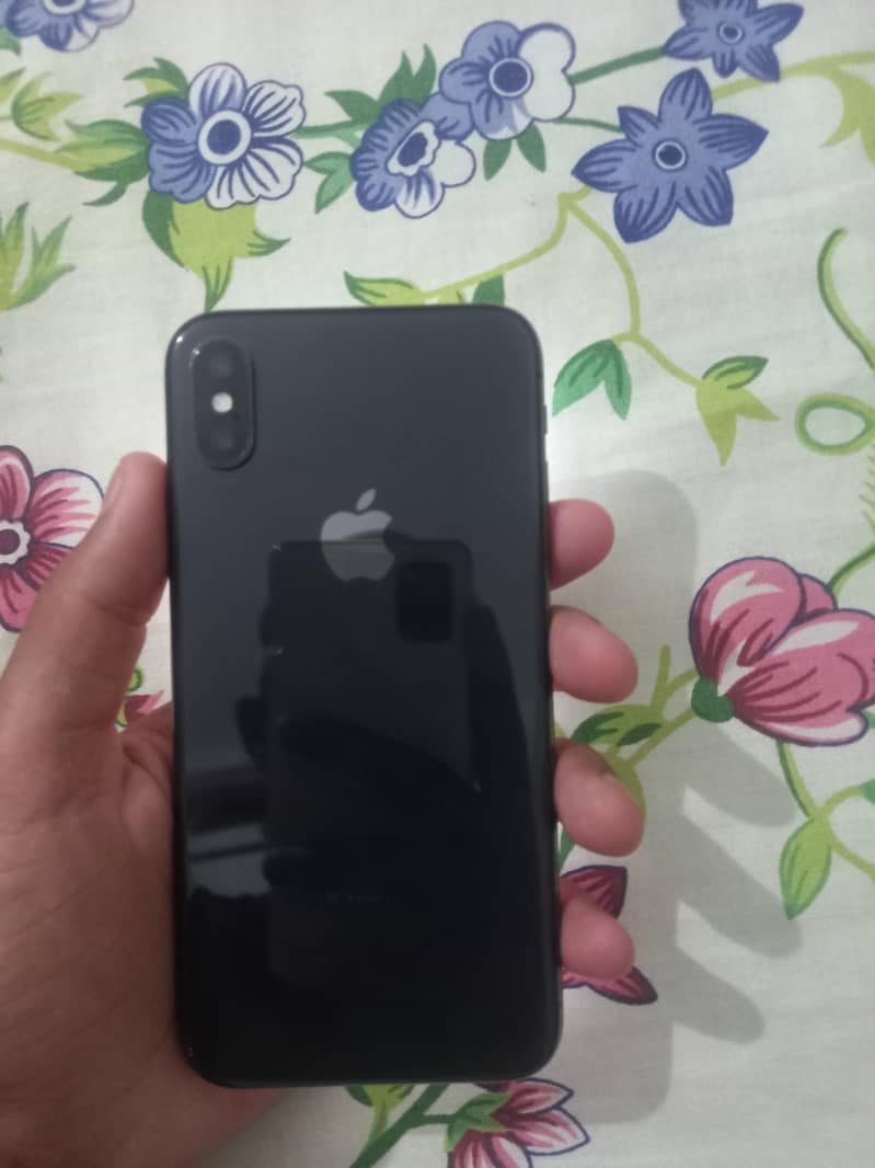 Apple iPhone X 4