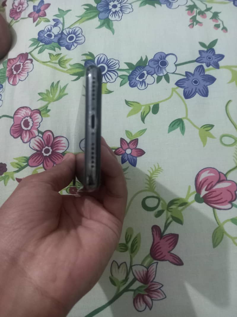 Apple iPhone X 7