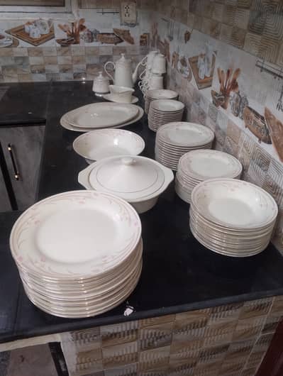 dinner set