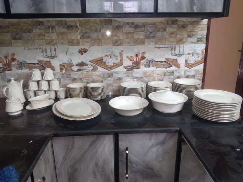dinner set 1