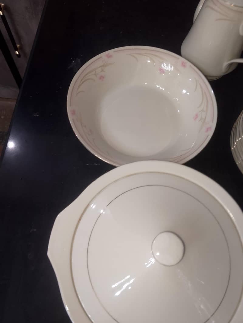 dinner set 9