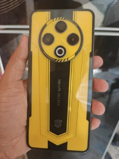 Tecno Spark 30 Bubble Bee Edition