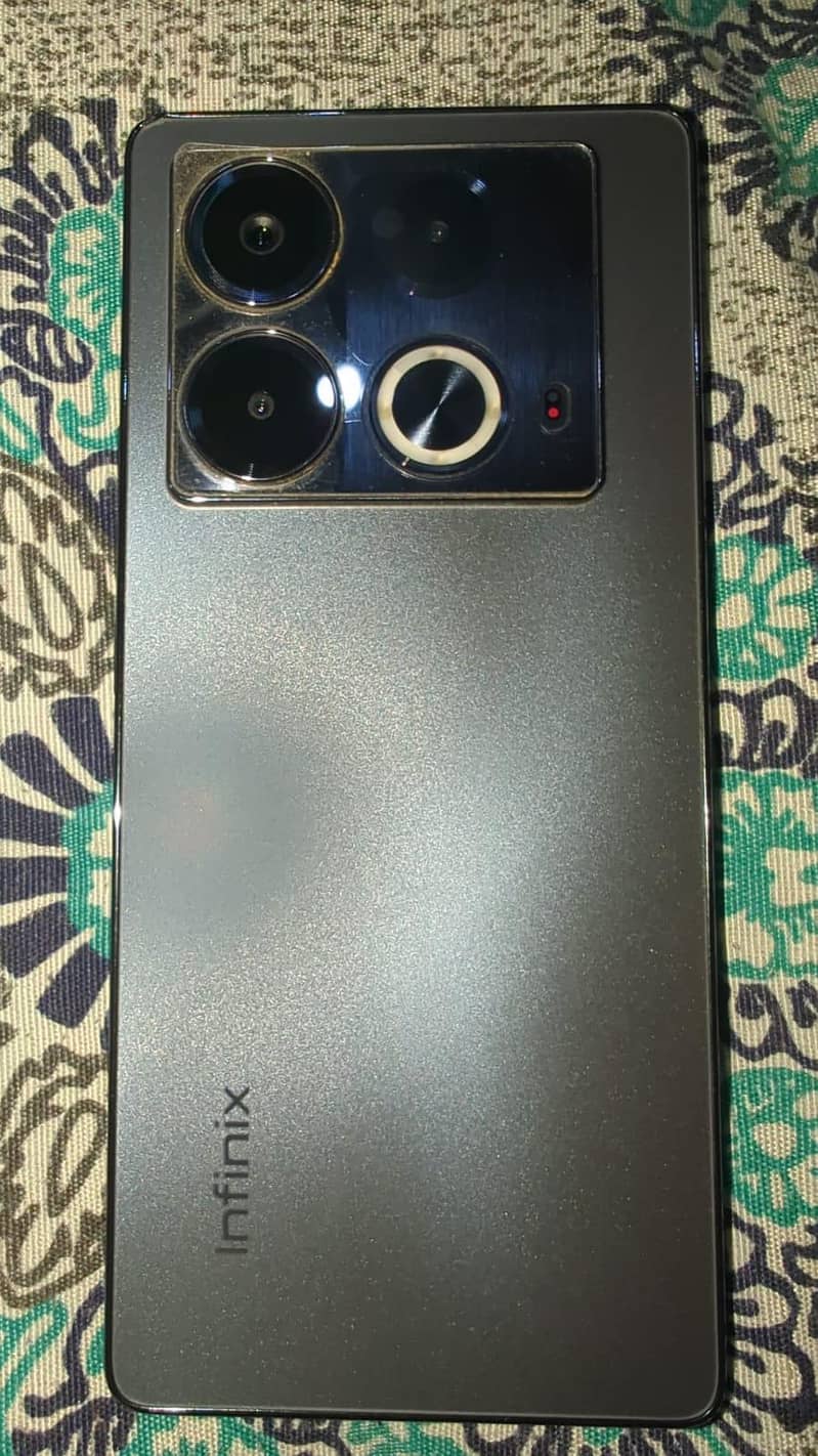 Infinix Note 40 0