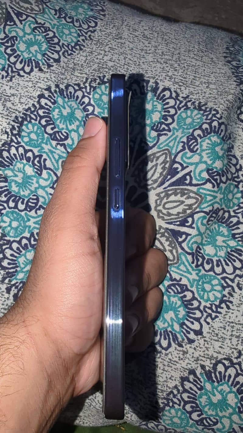 Infinix Note 40 5