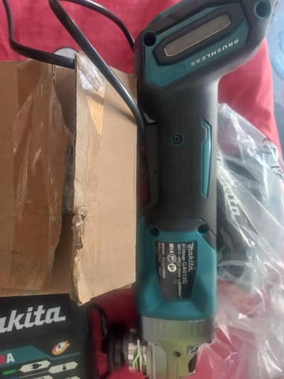 Model GA013G makita chargable