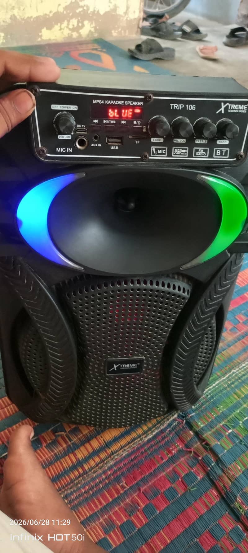 Bluetooth speaker 0