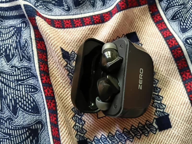 ZERO QUANTUM Earbuds 2