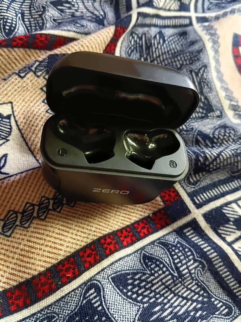 ZERO QUANTUM Earbuds 3