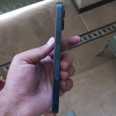 Apple iPhone 14