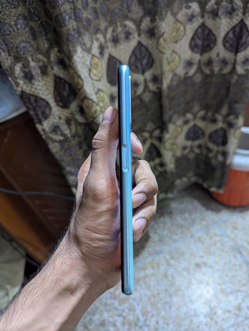 OPPO A76 4